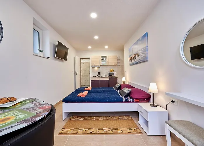 Bascan * 特罗吉尔